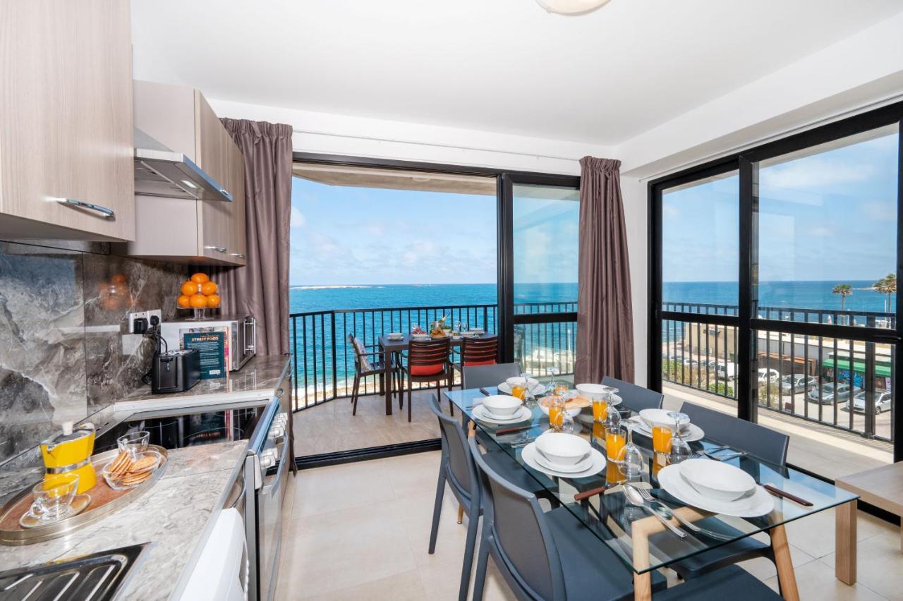 Islet Promenade Seafront Apartment With Large Corner Terrace By Getawaysmalta 세인트폴스베이 외부 사진